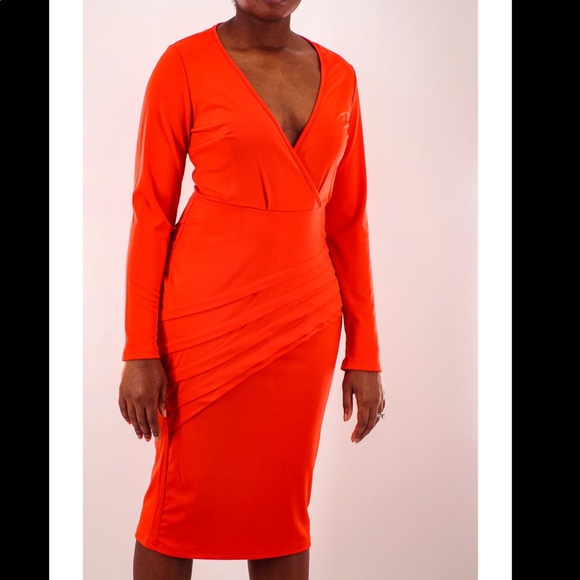 Great Escape Ruffle Dress - Picture 2 of 6